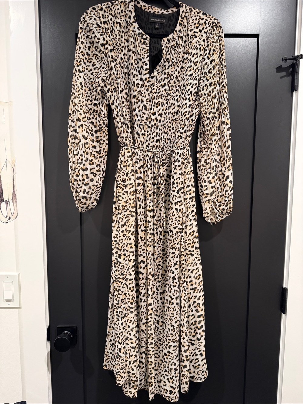 Banana Republic Cream and Black Leopard Print Long Sleeve Midi Dress